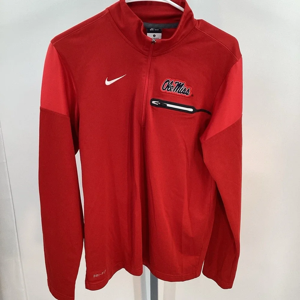 Men's Nike Ole Miss‎ Rebels Long Sleeved Performance 1/4 Zip Red Small